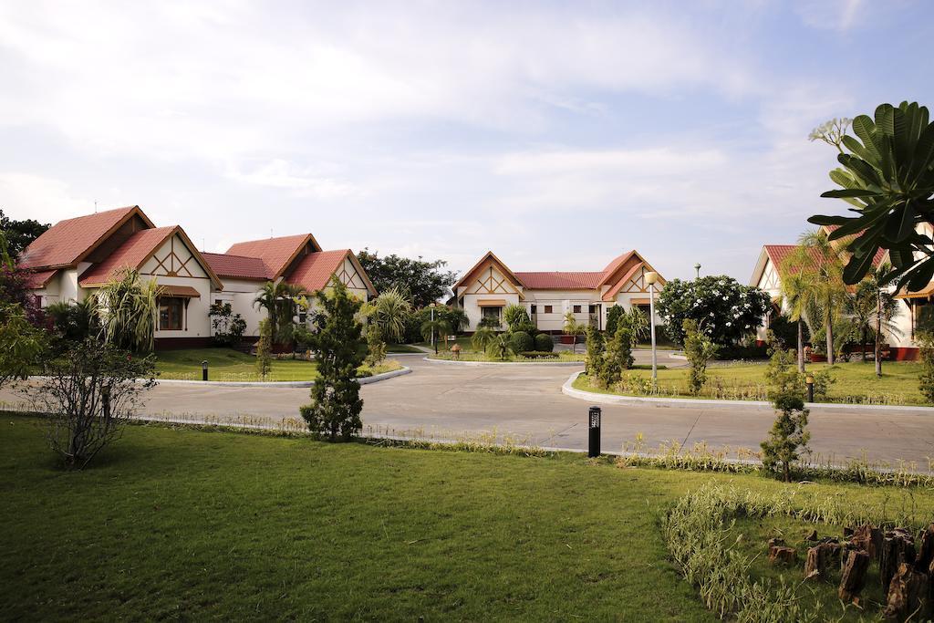 Myat Taw Win Hotel Naypyidaw Camera foto