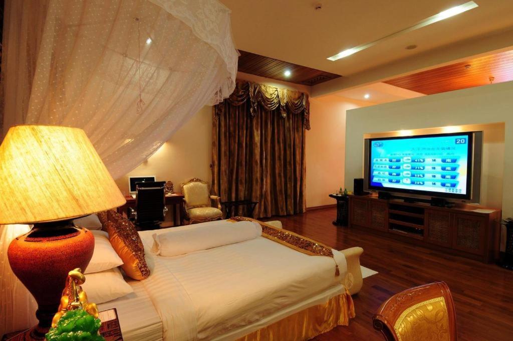 Myat Taw Win Hotel Naypyidaw Esterno foto