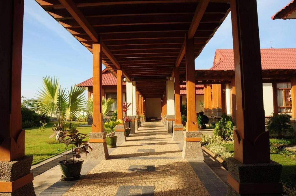 Myat Taw Win Hotel Naypyidaw Esterno foto