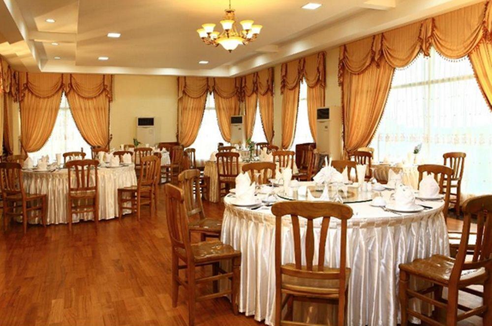 Myat Taw Win Hotel Naypyidaw Esterno foto