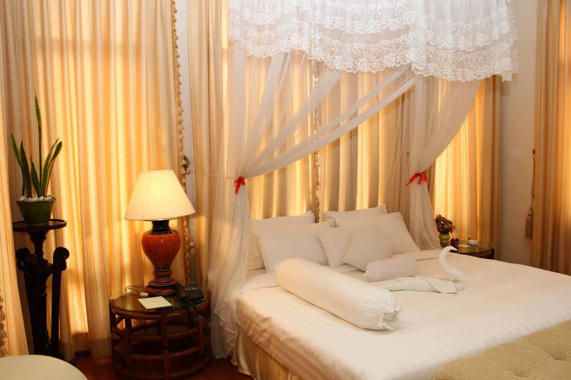 Myat Taw Win Hotel Naypyidaw Esterno foto