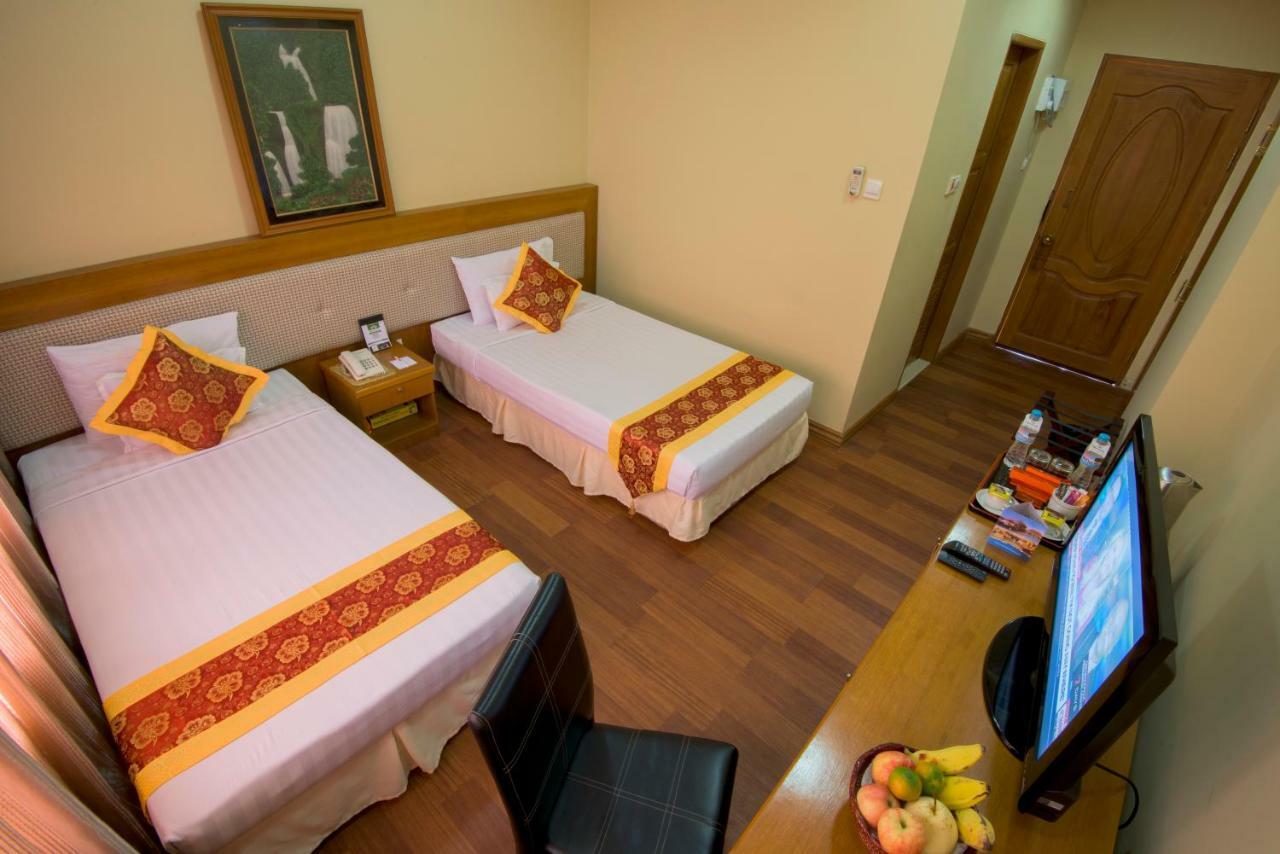 Myat Taw Win Hotel Naypyidaw Esterno foto